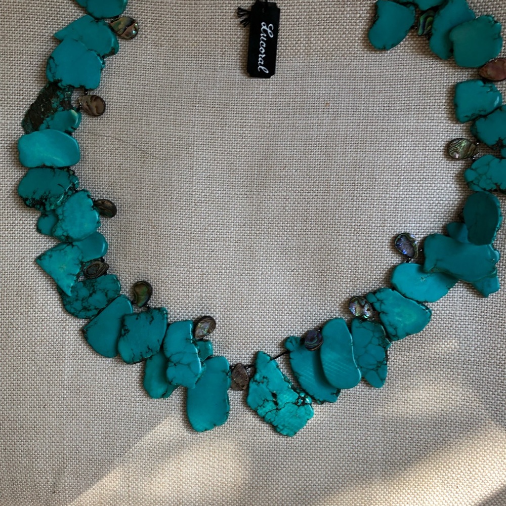 Lucoral Necklace Turquoise Slab Mother of Pearl - Picture 5 of 8